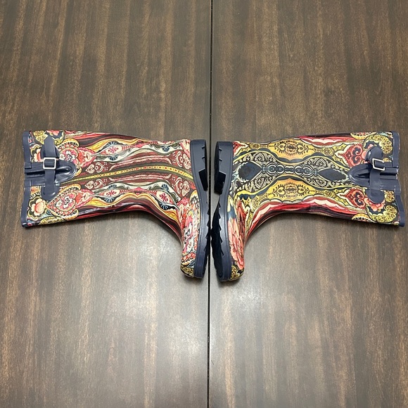 Nomad Multicolor Paisley Rain Boots - Picture 7 of 9